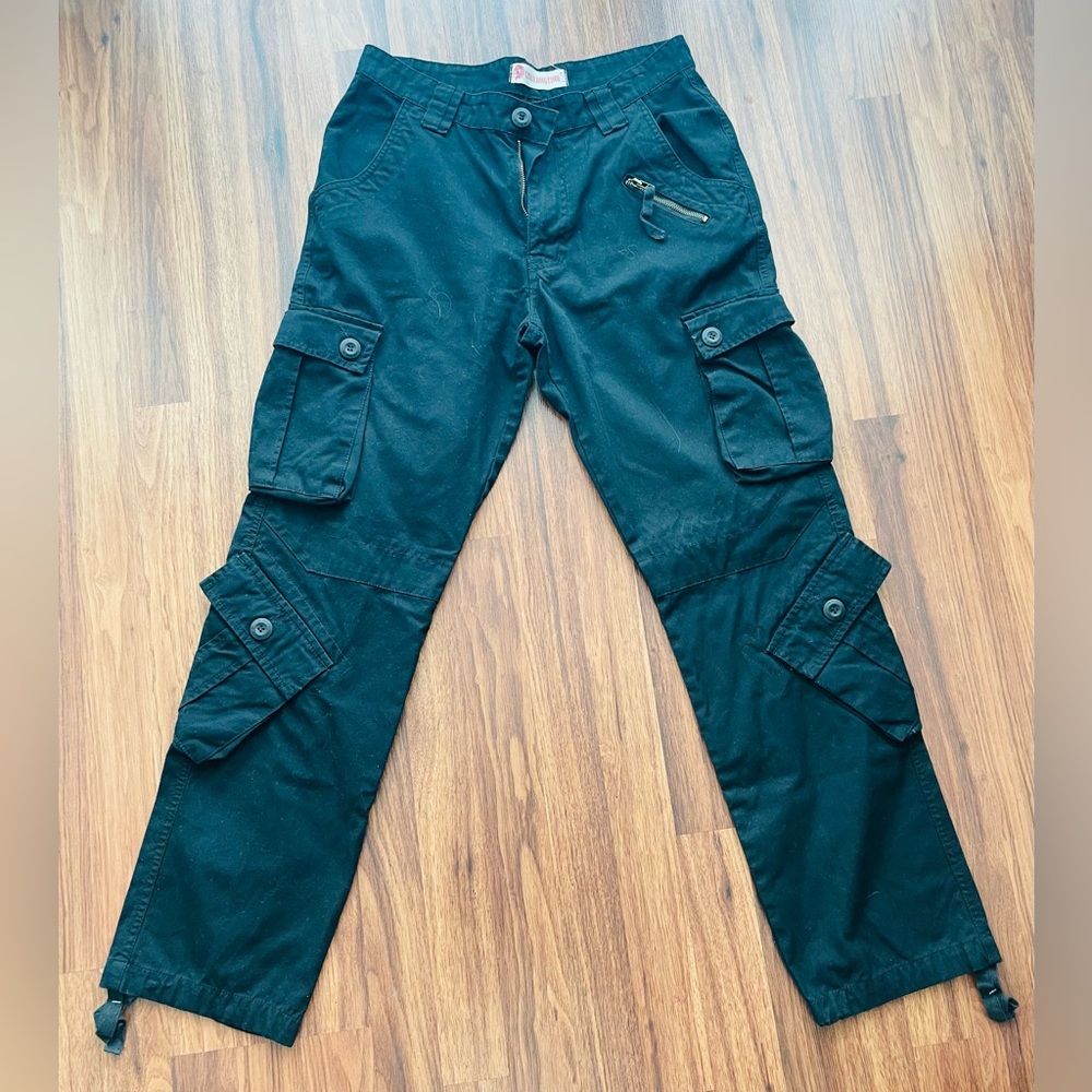 Man straight cargo pants.